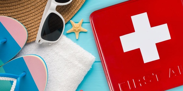 TUS IMPRESCINDIBLES DE BOTIQUIN DE VERANO